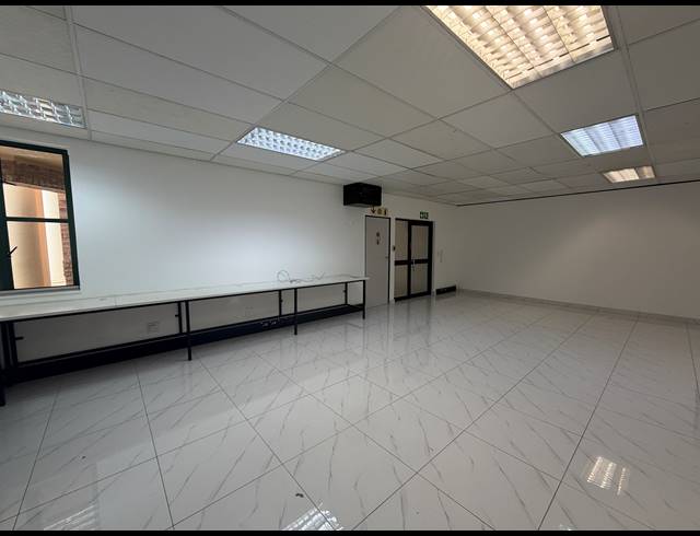 280M² OFFICE TO LET IN MORNINGSIDE